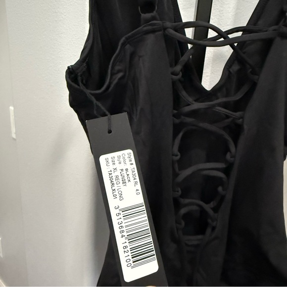 NWT TA3 Swimwear Plungey Black One Piece Size XL Reg/ Long Shapewear $178 MSRP - Picture 4 of 8